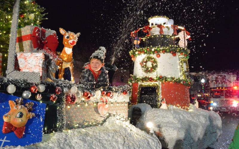 Rehoboth’s Hometown Christmas Parade Brightens City | Cape Gazette